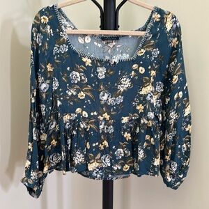 American Eagle blue green blouse